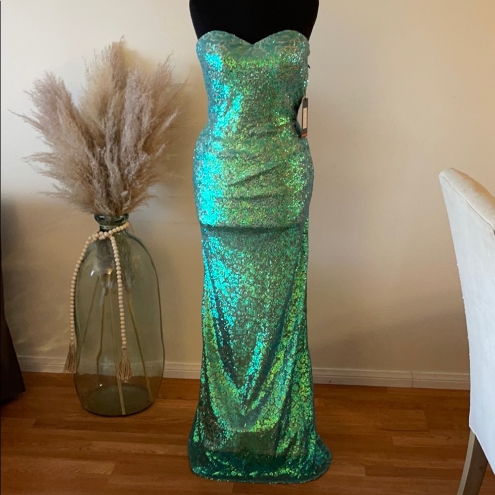 NWT La Femme mermaid strapless Dress Size 4 - Picture 2 of 16
